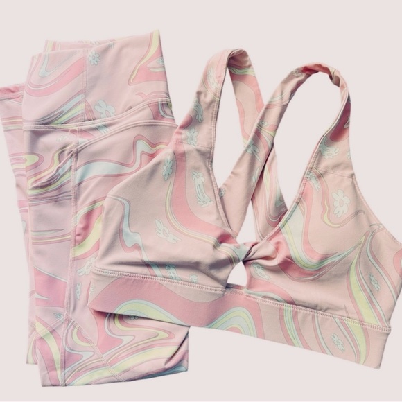 Fabletics Oasis Twist Bra & Align Pant, Guava Marble Daisy SZ M - Picture 7 of 8